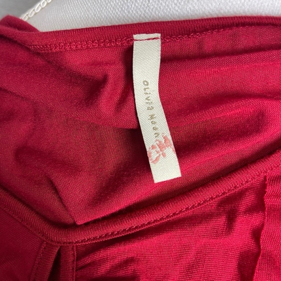 Olivia‎ Moon Red tank top - Picture 8 of 9